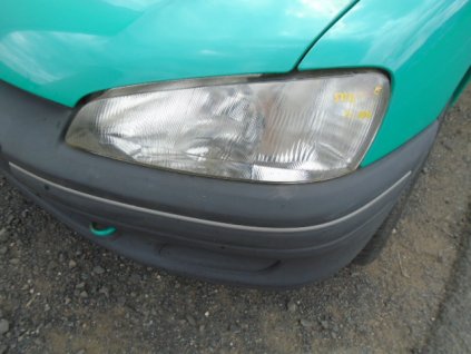 Světlomet levý přední Peugeot 106   1991-2003