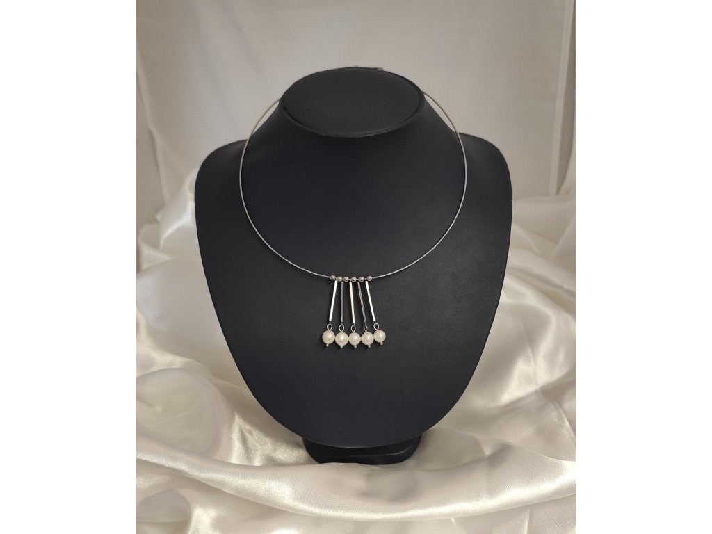 Náhrdelník s říčními perlami na obruči