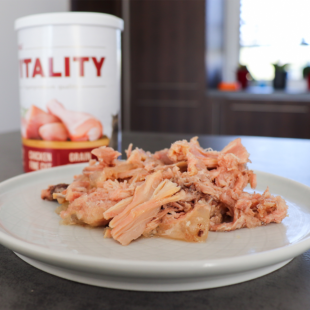 Akinu VITALITY kuře jemně krájené pro kočky 400 g Obrázek