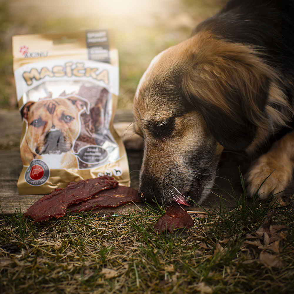 Akinu Masíčka hovězí stripsy pro psy 75 g Obrázek