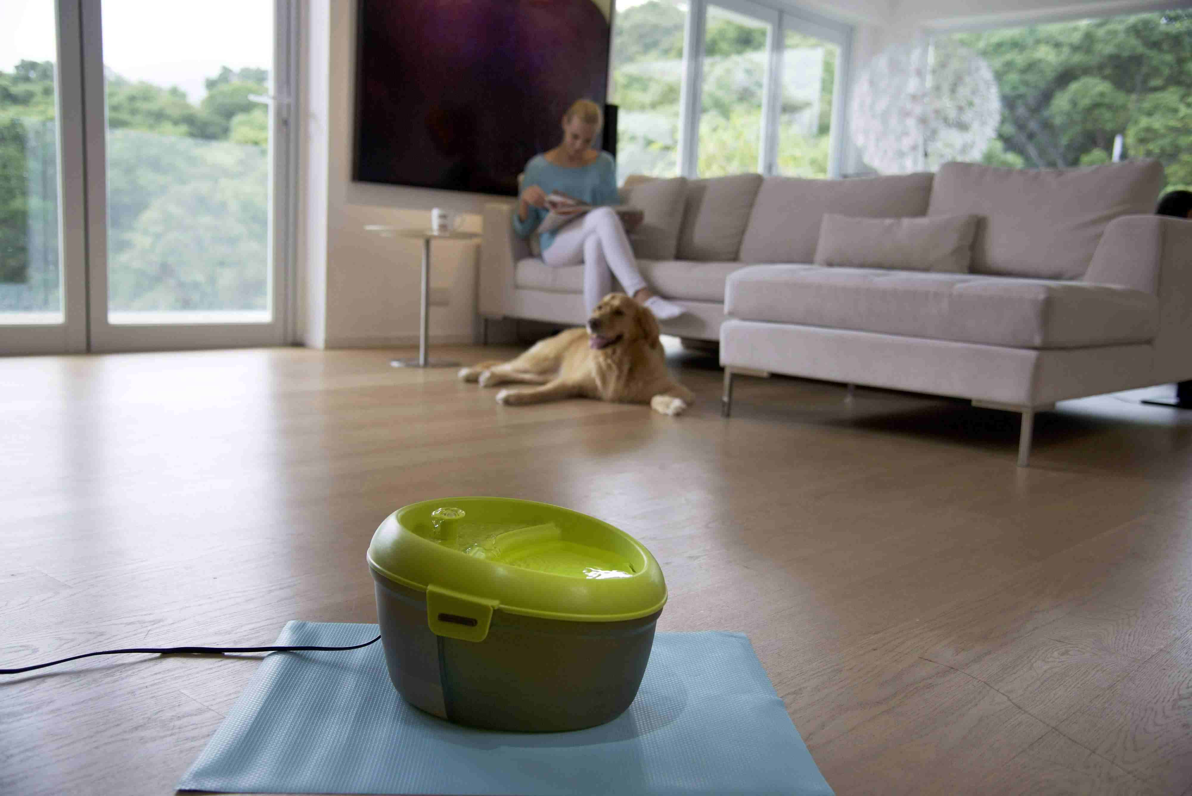 Akinu Fontána DOG pro psy H2O 220V 6l Obrázek