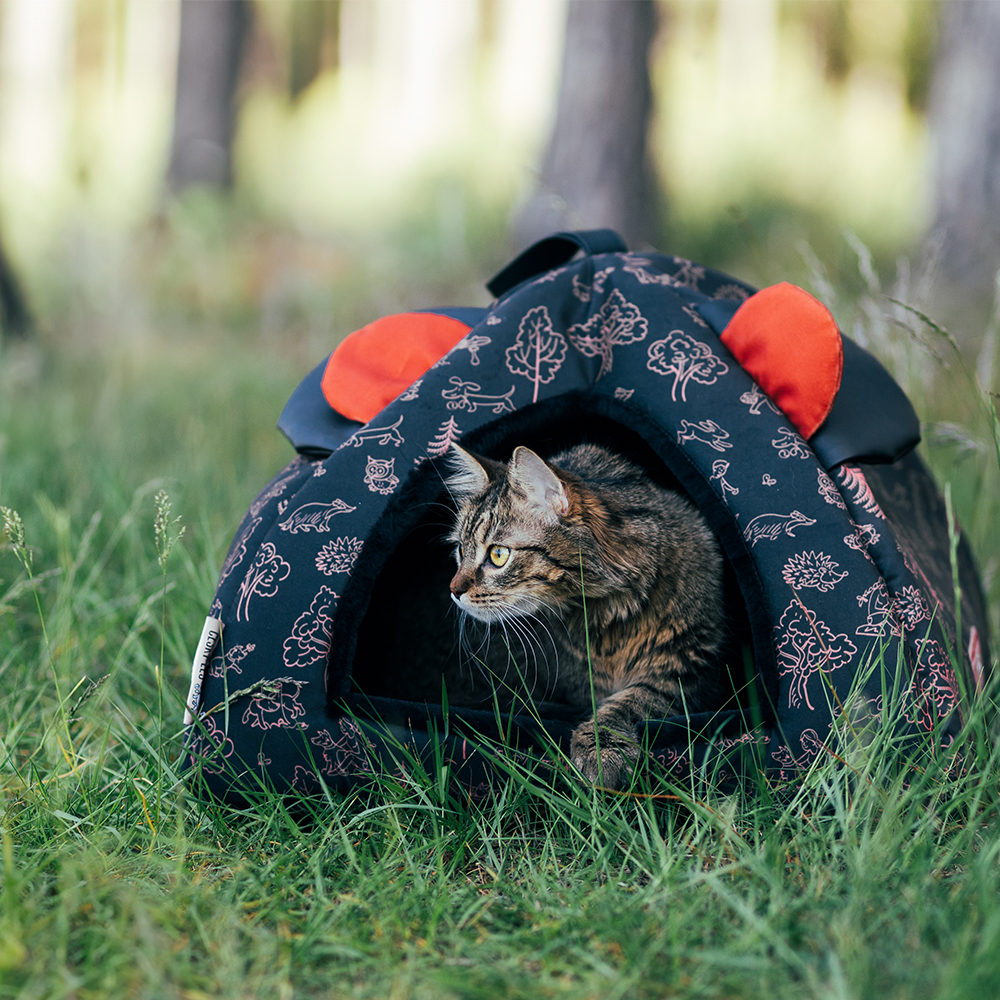 Akinu ČESKÝ LES kukaň 45x40x43 cm Barva: Červená Obrázek