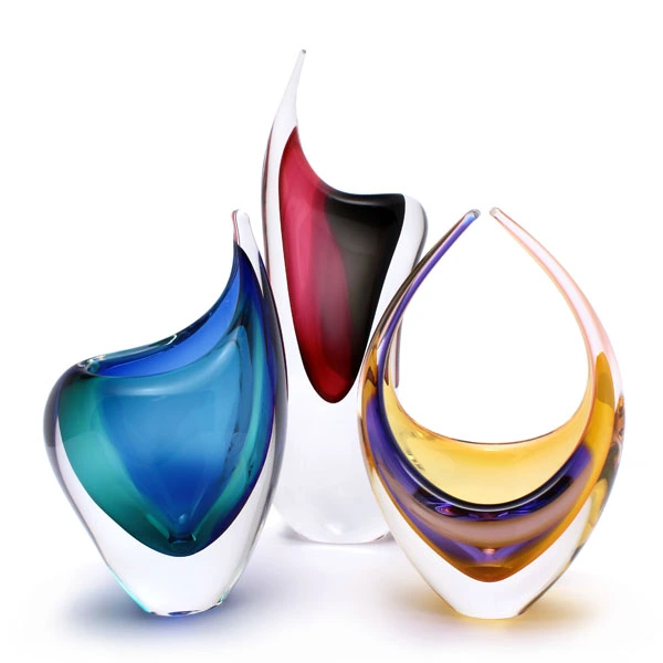 Handgemachte Deko Glaskunst Vasen. Originelle Bohemia Glas Produkt.