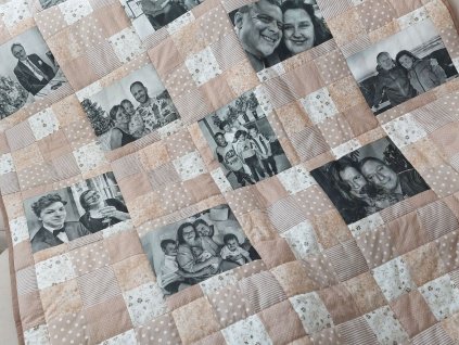 Romantická deka s fotkami v něžných béžových tónech, náročná