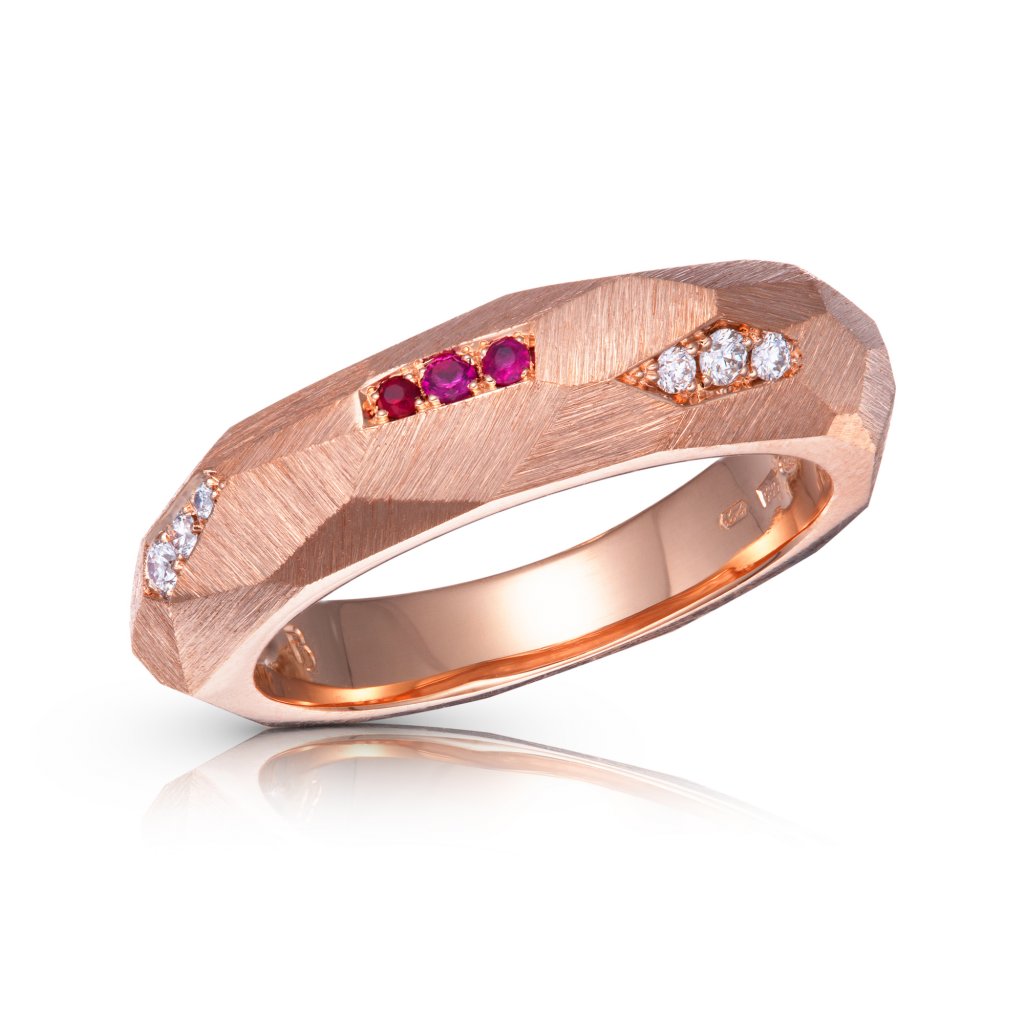 Snubní prsten Ronnie z růžového zlata s rubíny a diamanty
