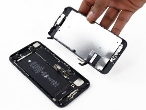 Servis iPhone 7 - Výměna displeje original kvalita