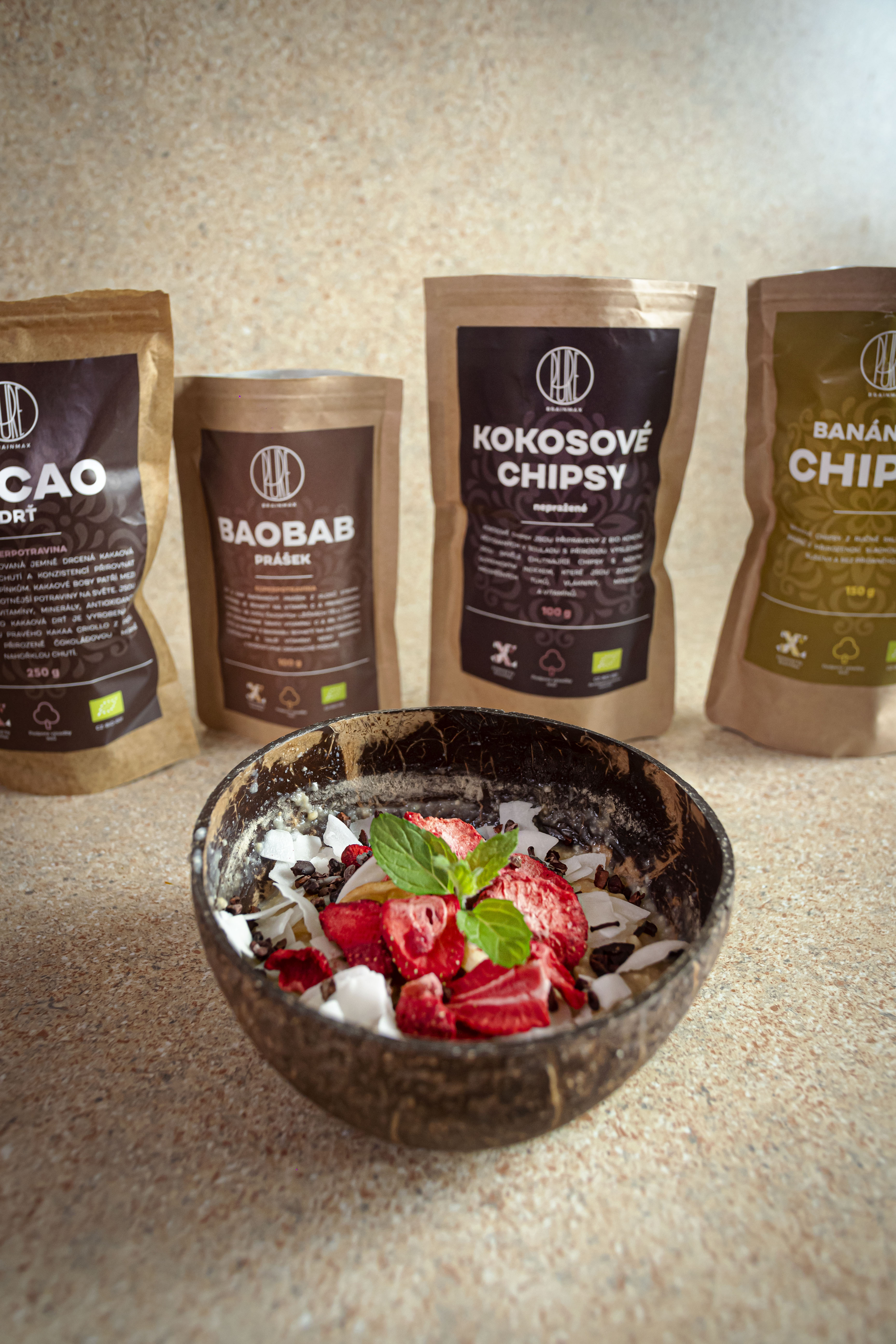 BrainMax Pure Kokosové chipsy BIO, 100 g Obrázek