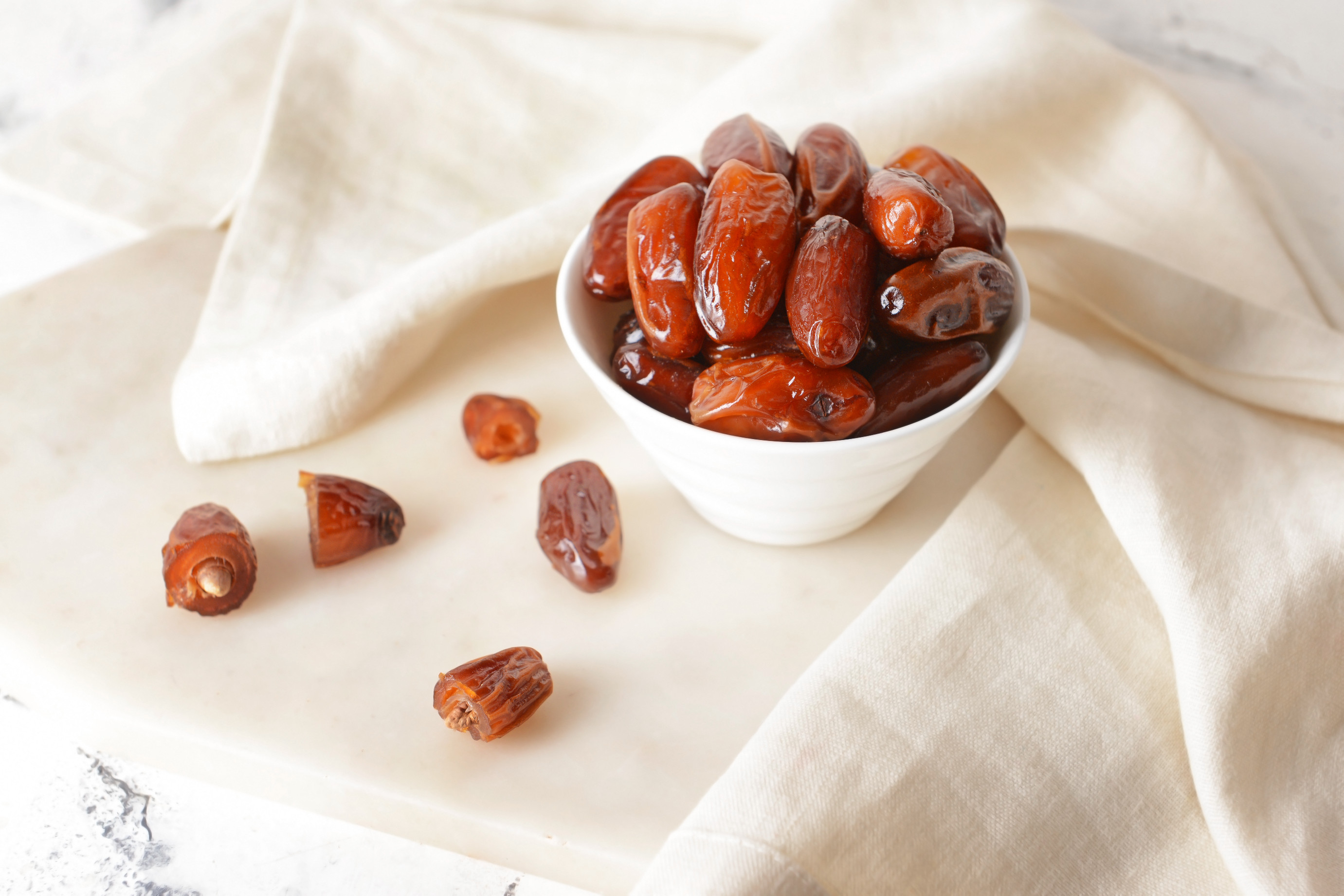 BrainMax Pure Datle Deglet Nour sušené BIO, vypeckované, 250 g Obrázek