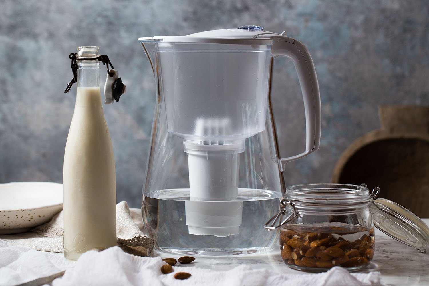 Filtrační konvice Aquaphor Provence (bílá) Obrázek