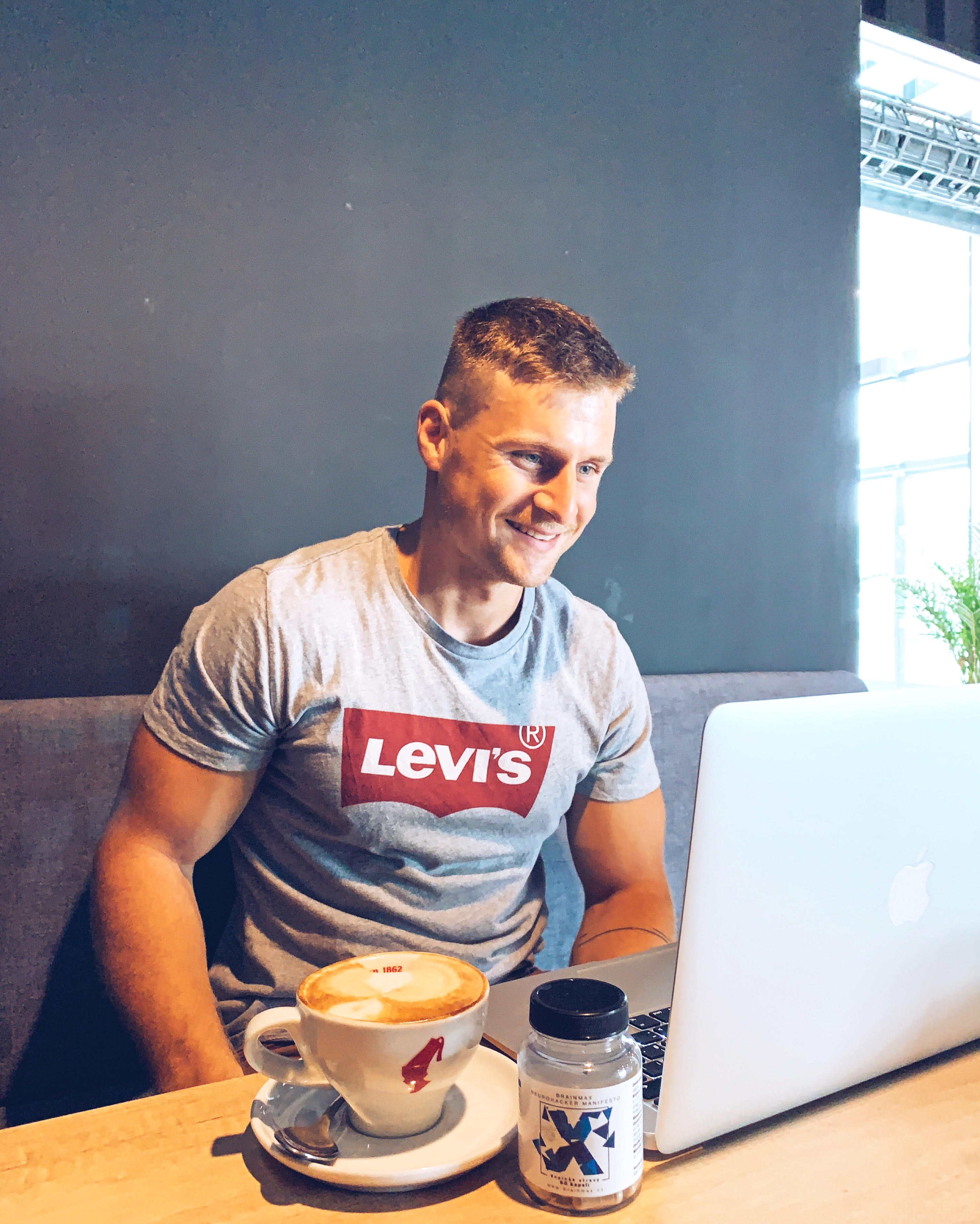 BrainMax NeuroHacker, Dopamine Upgrade!, 60 rostlinných kapslí Obrázek