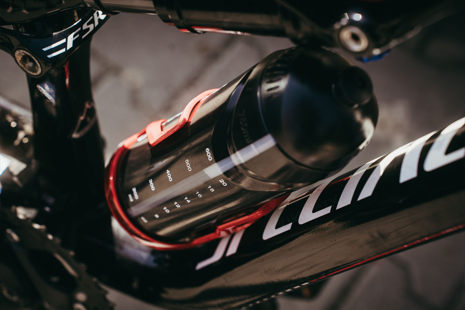 BrainMax plastová láhev na vodu, bidon, černá, 750 ml Obrázek