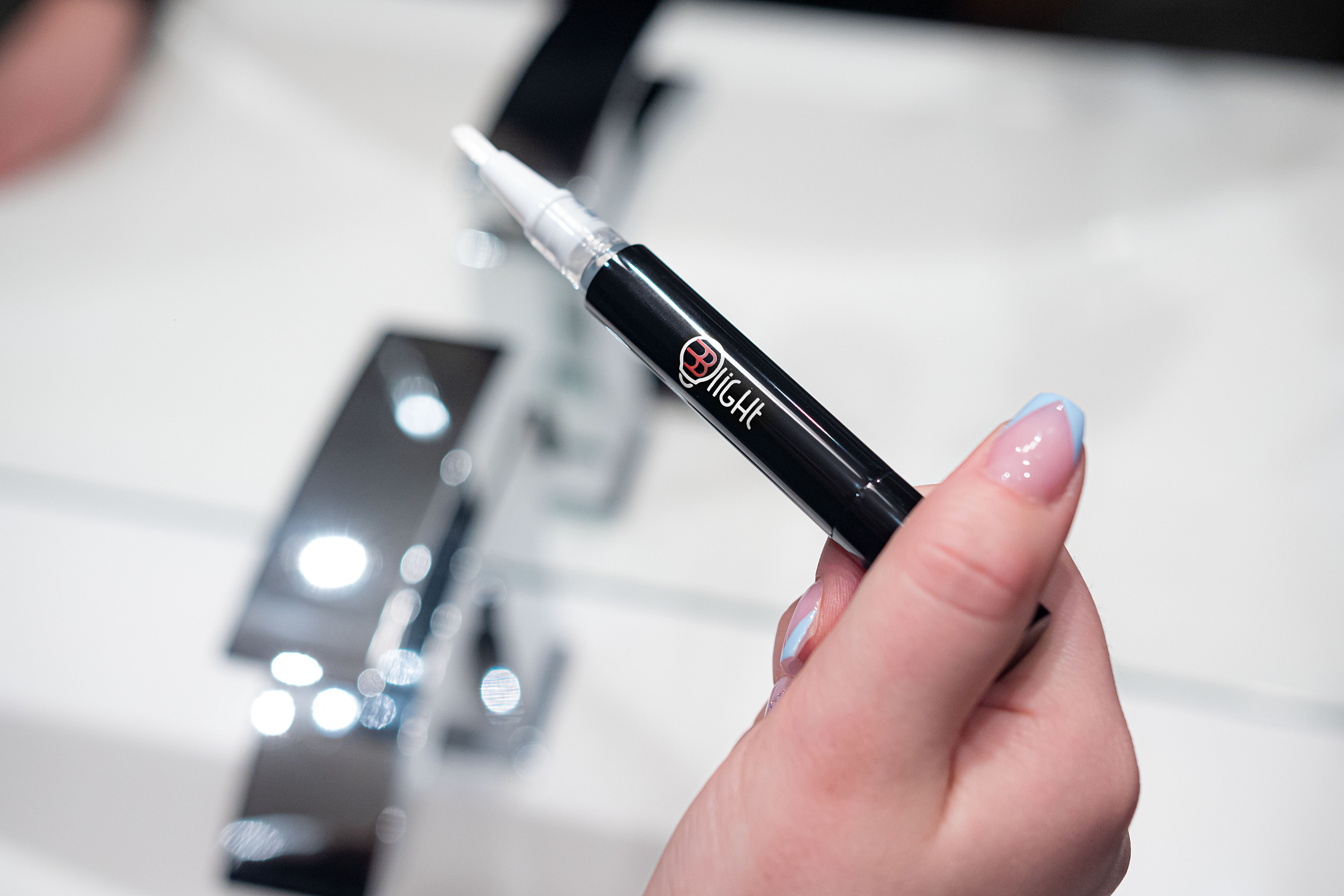 Blight Smile Black, Světelná sada pro bělení zubů Obrázek