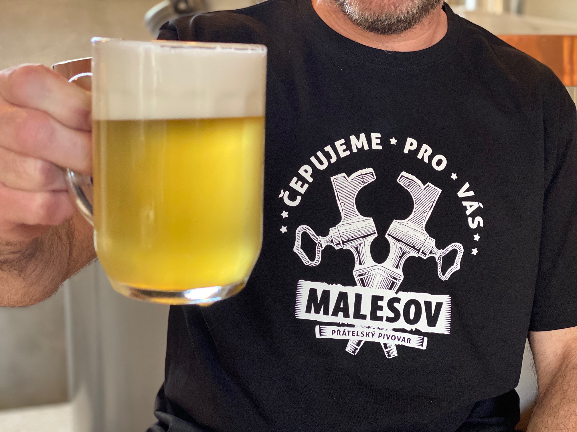 Pomáháme oblékat Přátelský pivovar Malešov