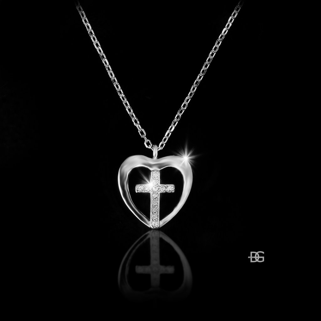 Stříbrný náhrdelník Amor Crux srdce s křížkem (1)