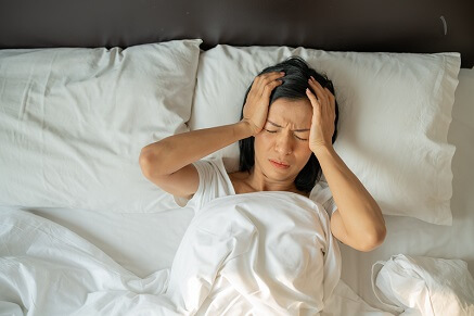 Co způsobuje bolest hlavy při orgasmu?