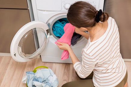 Jak odstranit zápach z pračky?