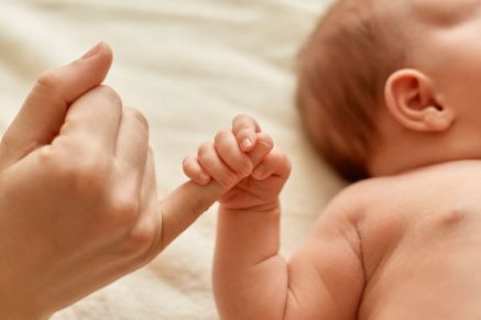 Jak pečovat o pupík novorozence?