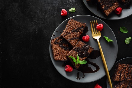 Jak vyrobit čokoládové ozdoby na dort?