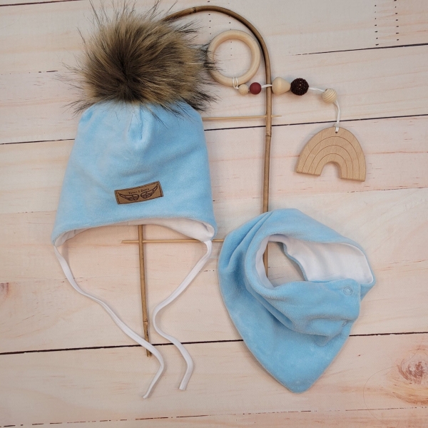 Levně Z&Z Zimní dvouvrstvá čepice na zavazování s bambulí z kožešinky + šátek Z&amp;Z, modrá Velikost koj. oblečení: 56-62 (0-3m)