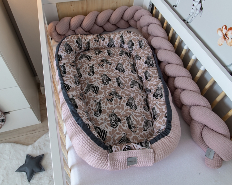 Levně Baby Nellys Oboustranné hnízdečko, kokon Vafel, bavlna LUX, 60 x 90 cm - Zebra