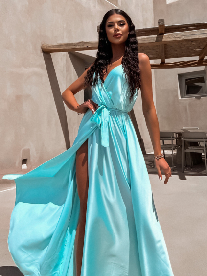 Světle modré elegantní dlouhé šaty FAIRYTALE