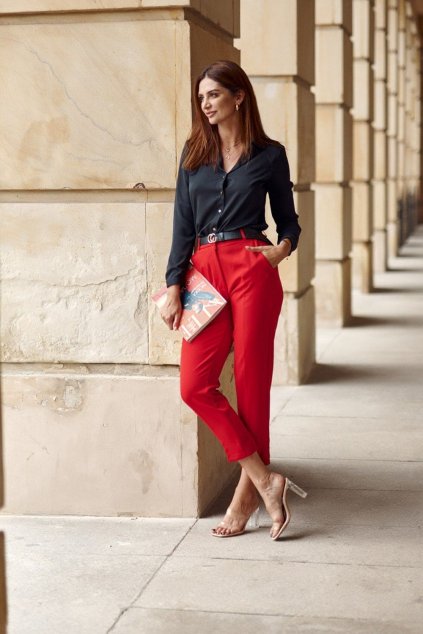 Elegantní červené kalhoty s řasením Fasardi