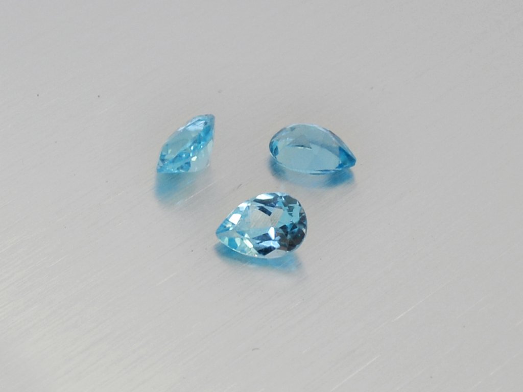 Topas naturlicher Birne 5x7 mm swiss blau facettiert
