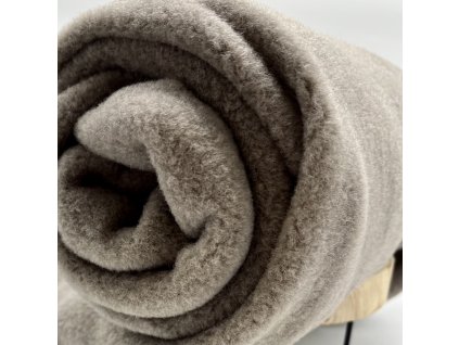 PREMIUM Bouclé kabátovina Fluffy v barvě Taupe šedá
