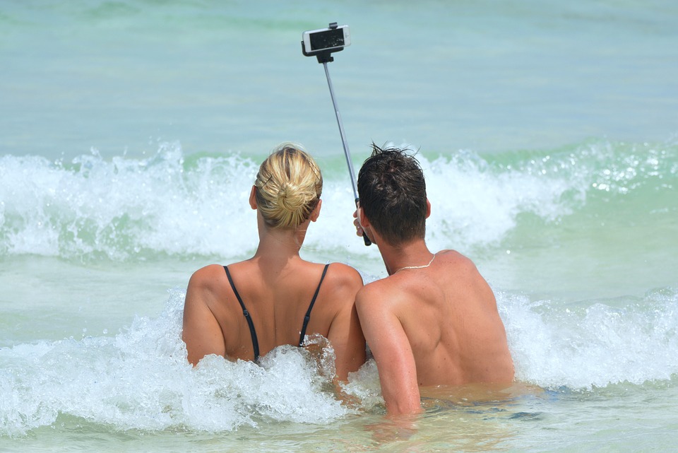 Selfie tyč k focení a natáčení videí: Jak vybrat tu pravou?