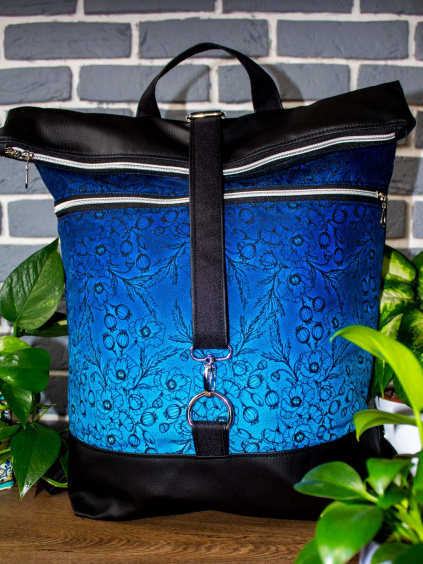 Rolovany batoh velky Maky v kralovske modre3