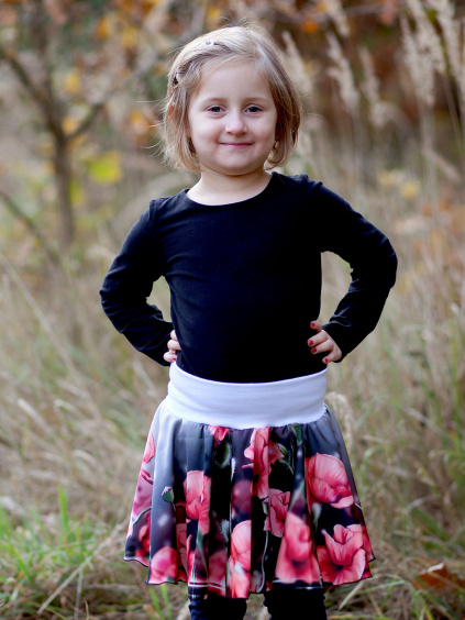 Česká autorská móda - dětská kolová saténová sukně, vzor vlčí máky