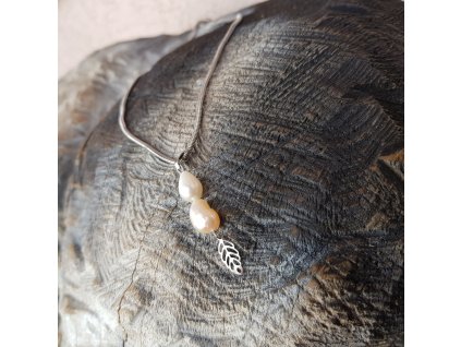 Niky Náhrdelník (nerezová ocel, říční perly)1