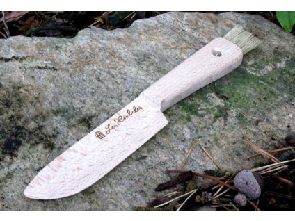 Dřevěný nůž na houby