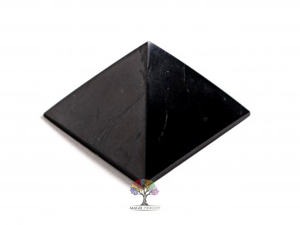Šungit pyramida 3 x 3 cm - TOP kvalita - leštěná šungitová pyramida