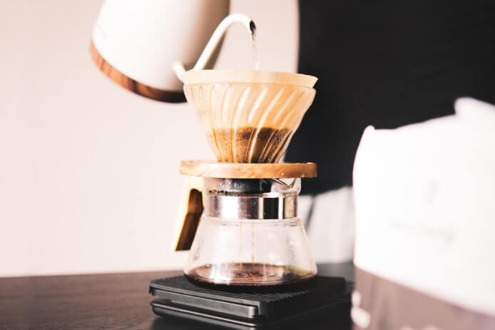 príslušenstvo na prípravu kávy, filtrovanej kávy a iné alternatívne prípravy kávy, kávové príslušenstvo