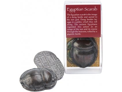 624 figurka egyptsky skarabeus