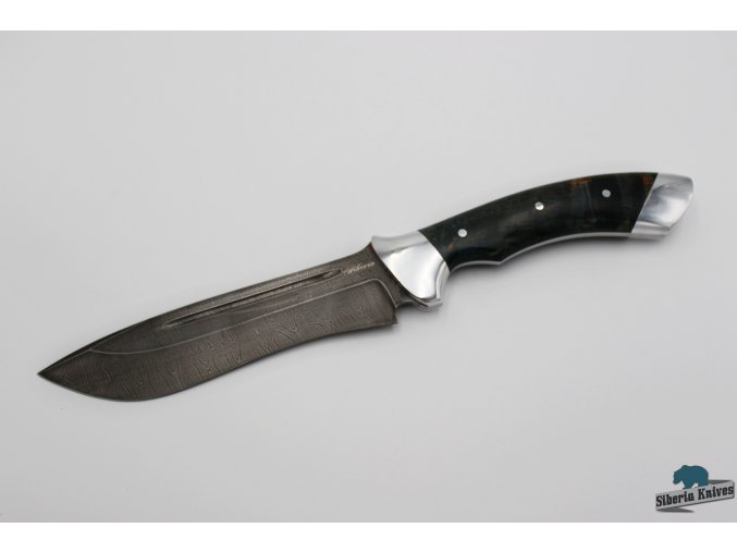 Ručně kovaný nůž z damaškové oceli Fjorden