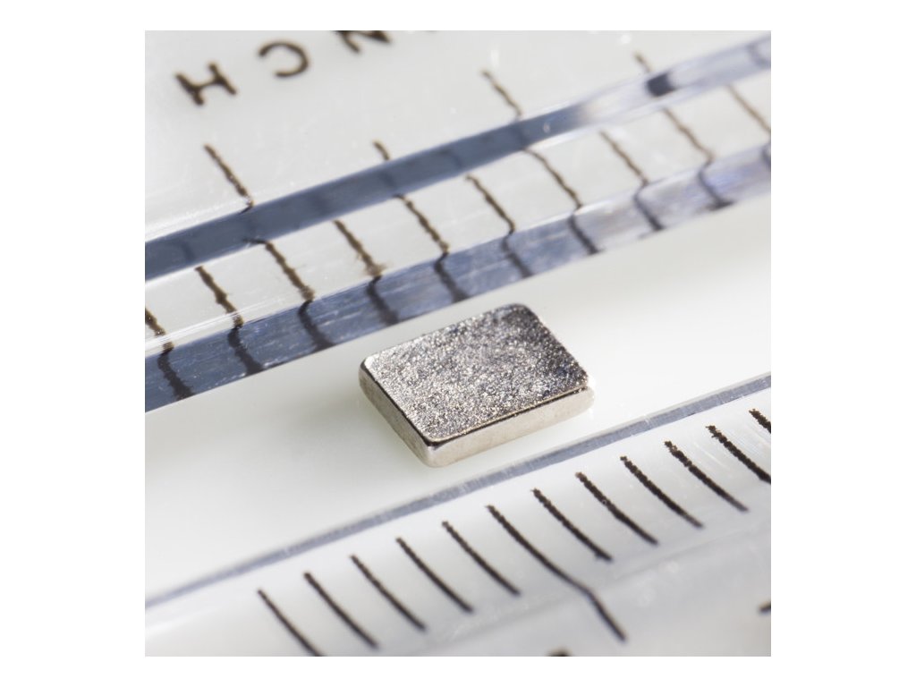 Neodymový magnet kvádr 3x4x0,8 N 150 °C, VMM8SH-N45SH