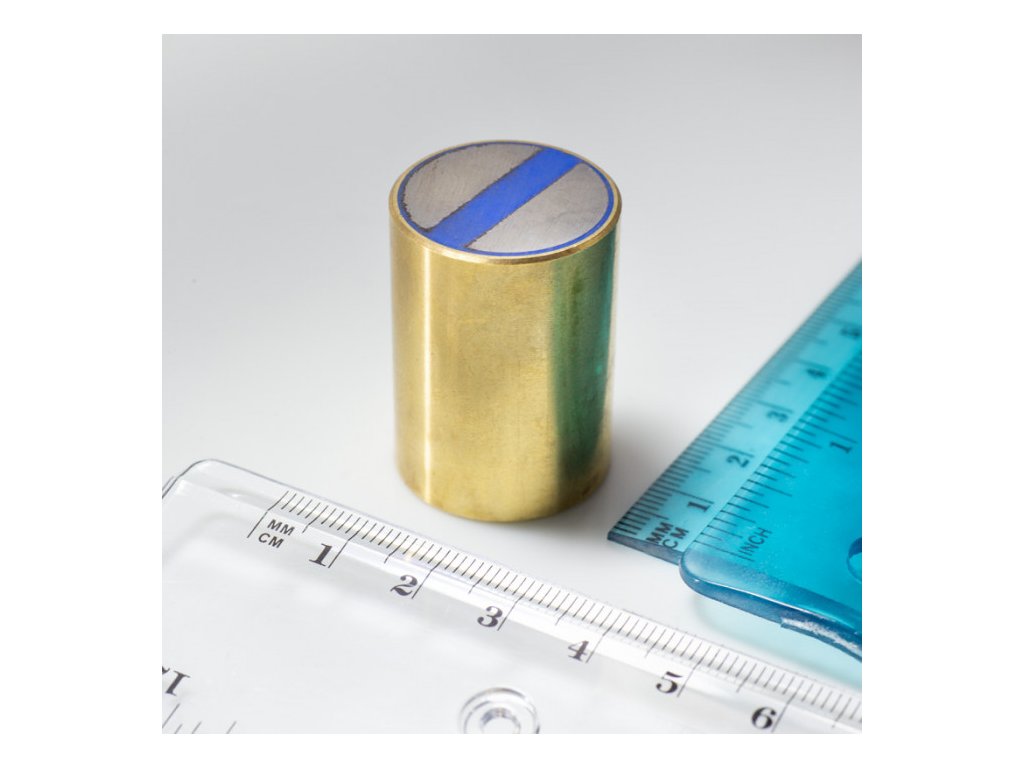 Magnetická čočka válcová mosazná s tolerancí h6 pr. 25 x výška 35 mm