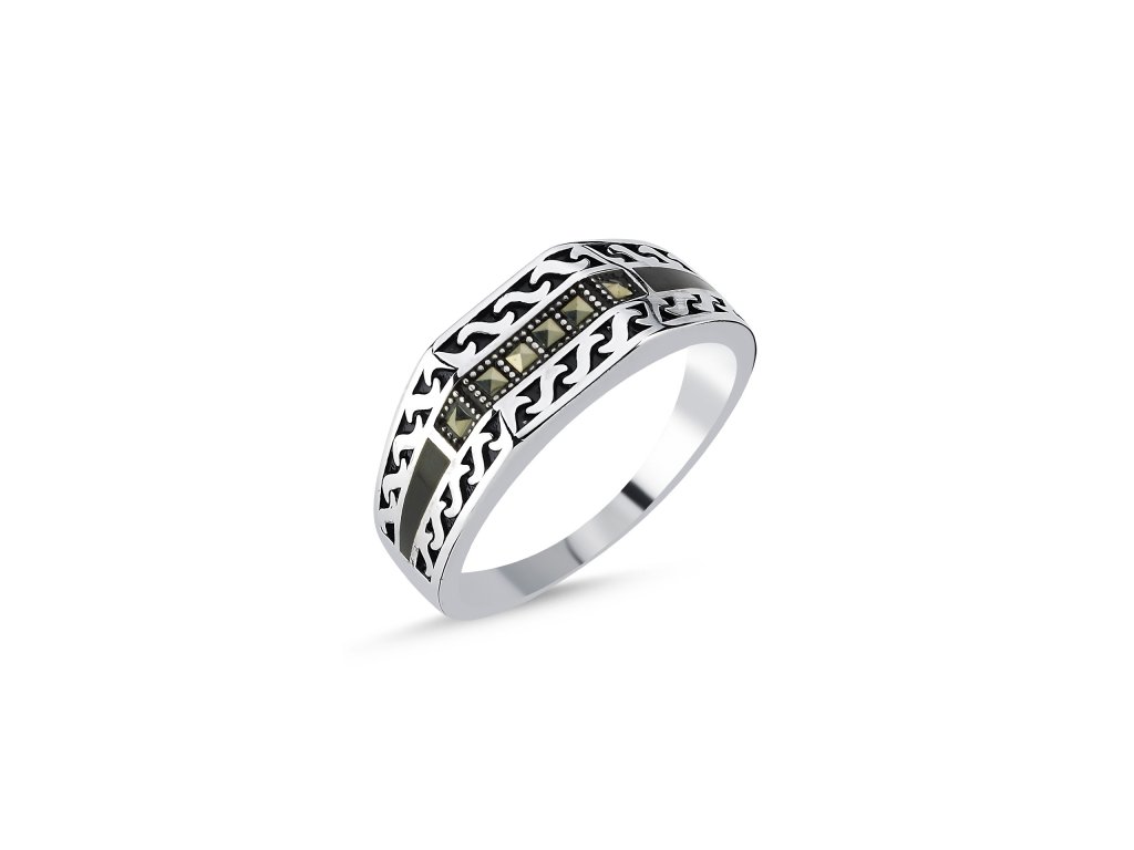Pánský stříbrný prsten MARKAZIT ze stříbrnictví OLIVIE.