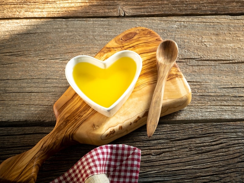 Půl polévkové lžíce olivového oleje denně může podpořit zdraví vašeho srdce
