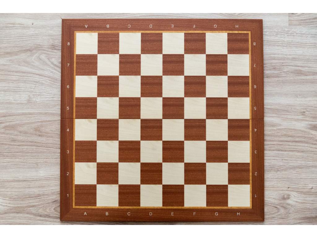 Dřevěná šachovnice Caissa LUX střední  + doprava zdarma
