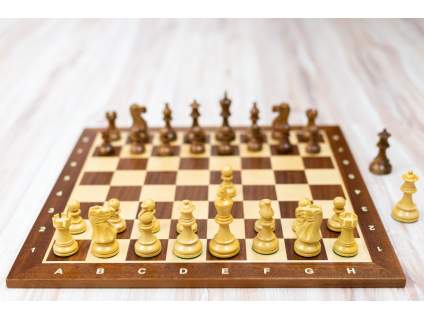 Dřevěná šachová souprava KLASIK s javorovou šachovnicí  + doprava zdarma