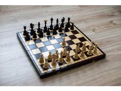 Dřevěné šachy Baron  + doprava zdarma