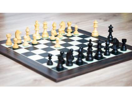 Dřevěná šachová souprava Black Ebony DeLuxe  + doprava zdarma