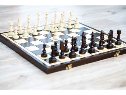 Drevené šachy Chess Club  + doprava zdarma