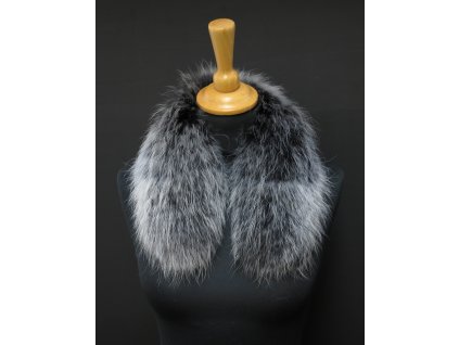 Krátký kožešinový lem na kapuci z finského mývalovce 6044 Black & White 50 cm 2. jakost