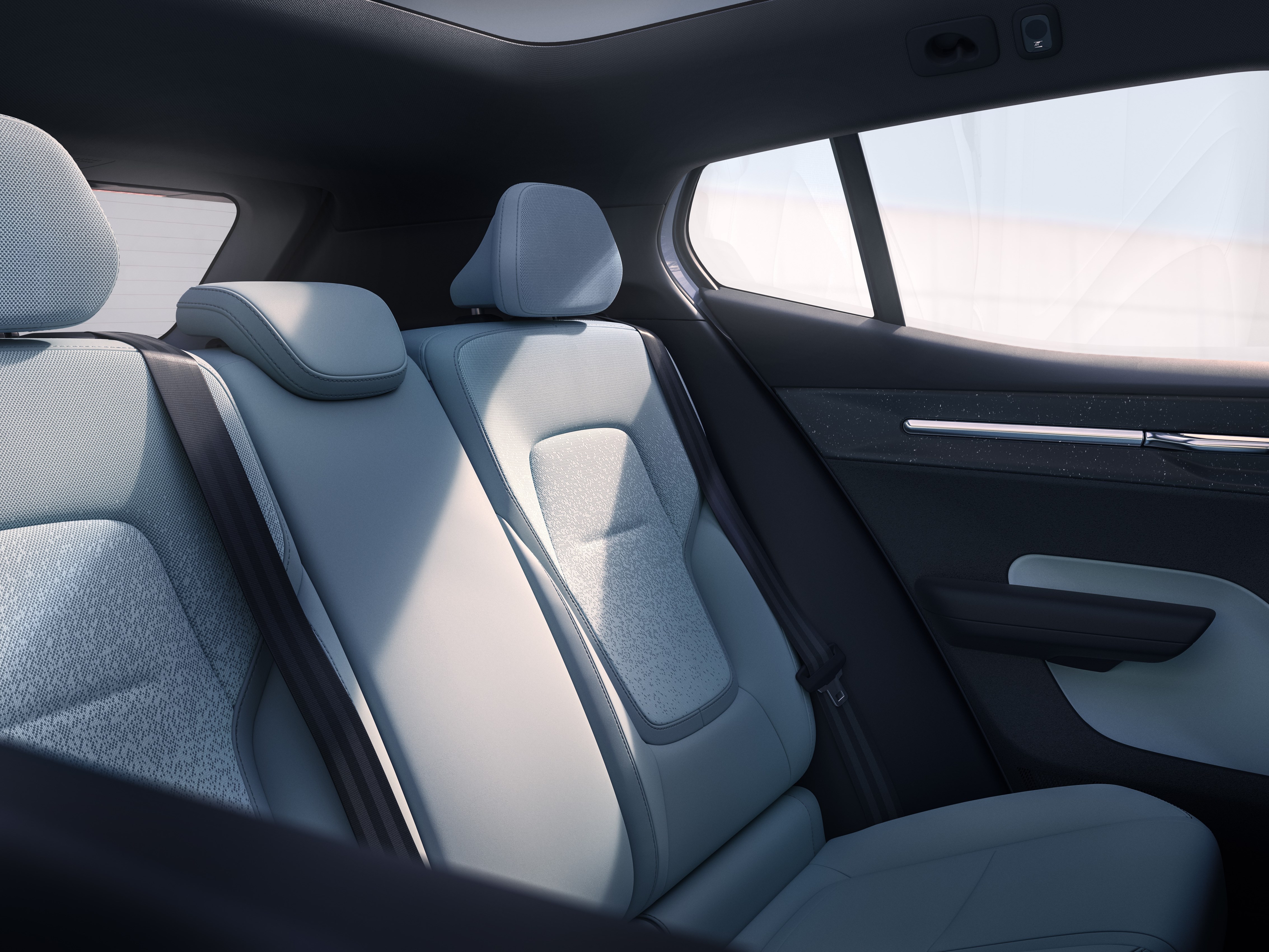 313333_Volvo_EX30_interior