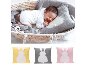 Vankúš - bábätko - králik - krásny pletený vankúšik s detským vzorom králika - výpredaj skladu