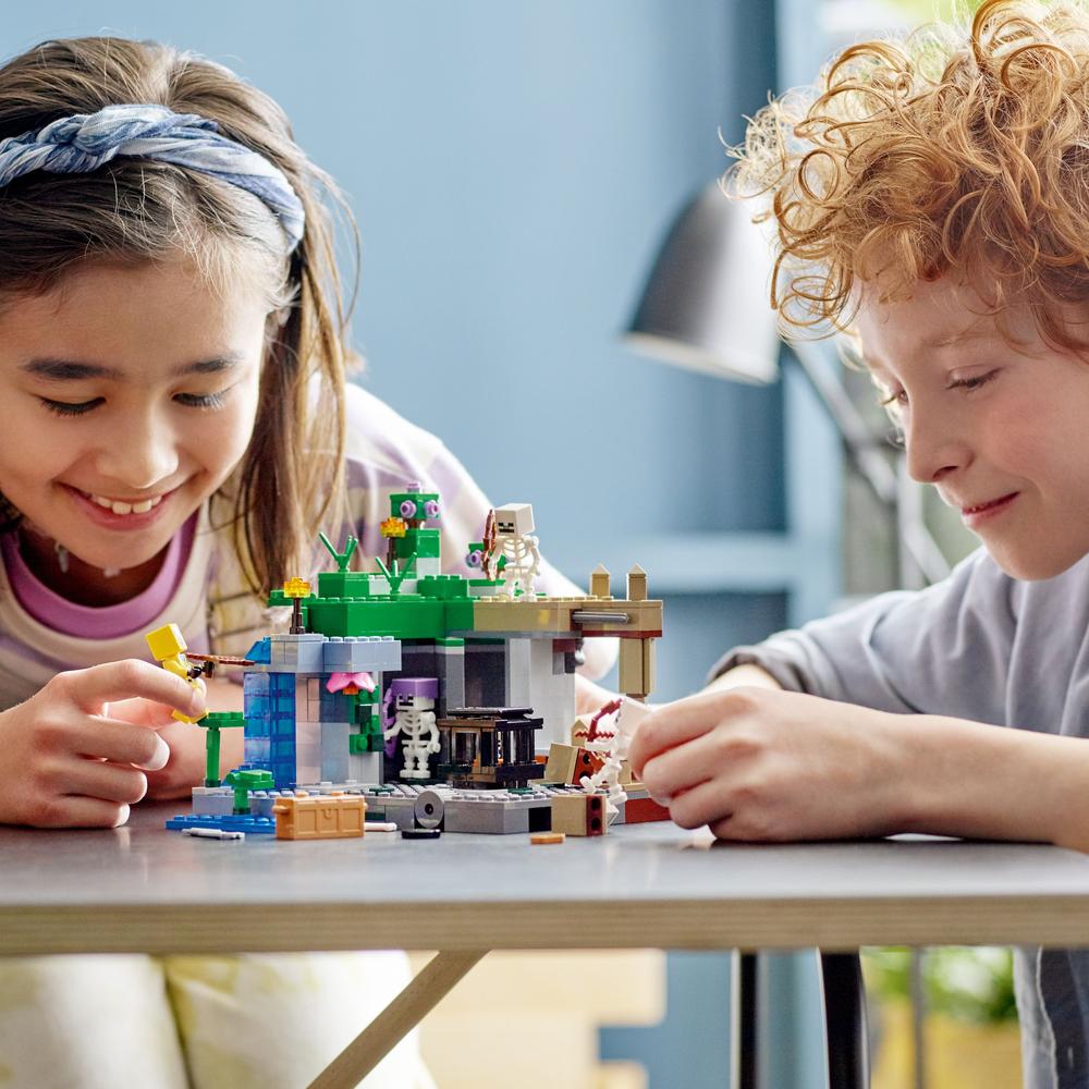 LEGO® Jeskyně kostlivců 21189 Obrázek